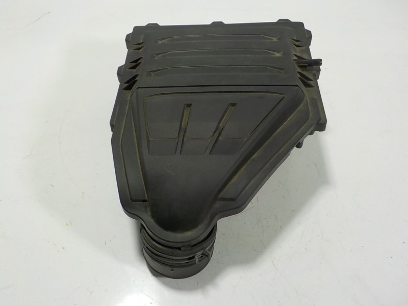 Recambio de filtro aire para volkswagen golf vii lim. (bq1) 1.0 tsi referencia OEM IAM 04C129601M 04C129620A 