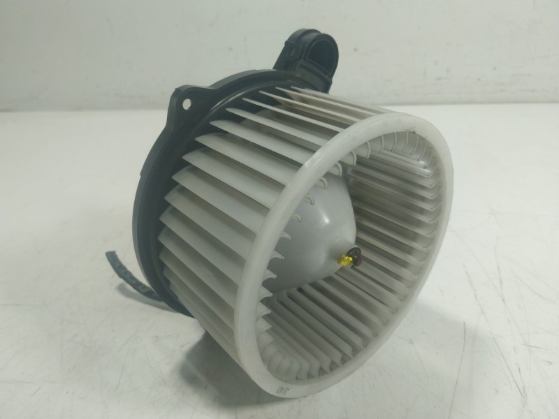 Recambio de motor calefaccion para hyundai ix35 (lm, el, elh) 1.7 crdi referencia OEM IAM 971132Y000 141008 