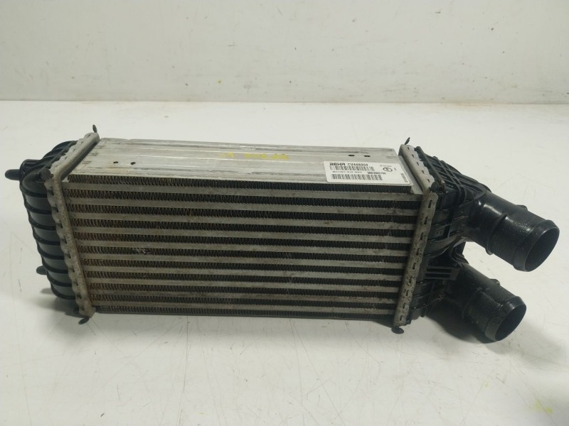 Recambio de intercooler para opel crossland x / crossland (p17, p2qo) 1.2 (75) referencia OEM IAM 9803900780 9803900780 
