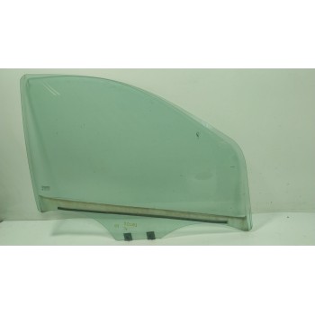 CRISTAL PUERTA DELANTERO DERECHO 803001762R 
