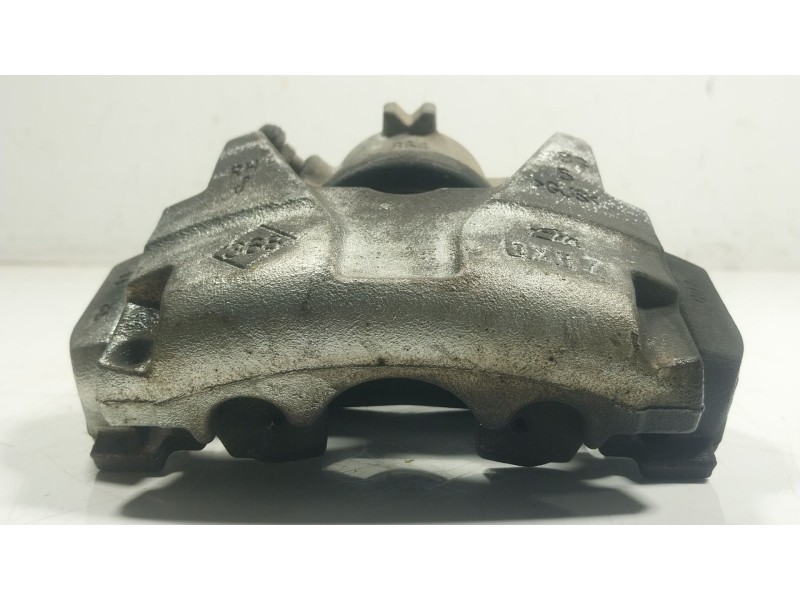 Recambio de pinza freno delantera derecha para dacia dokker furgoneta/monovolumen 1.6 referencia OEM IAM 410018218R  