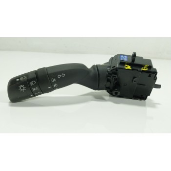 MANDO LUCES 8432902040 02D7017J910 