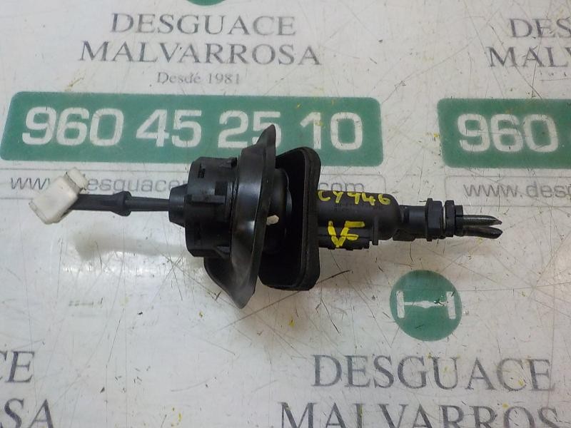 Recambio de bomba embrague para mazda 3 berlina (bk) 1.6 cd diesel cat referencia OEM IAM BP4K41400D  