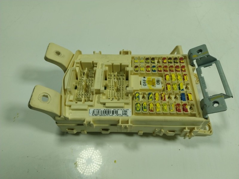 Recambio de caja reles / fusibles para hyundai i10 1.2 cat referencia OEM IAM 91952B9361 91952B9361 