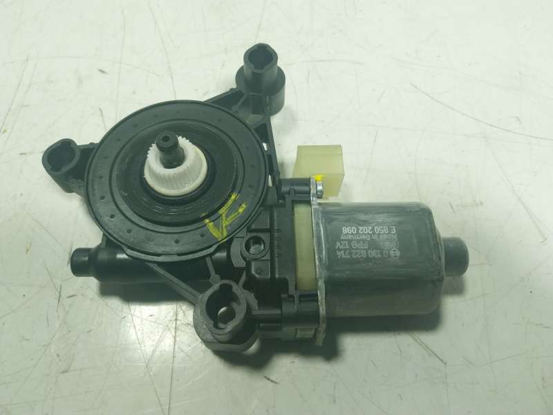 Recambio de motor elevalunas delantero izquierdo para volkswagen t-roc 1.5 16v tsi act referencia OEM IAM 5Q0959802A 5Q0959802A 