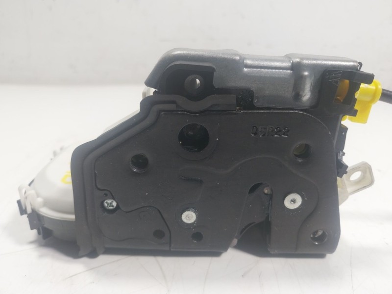 Recambio de cerradura puerta trasera derecha para audi q7 4mg 3.0 v6 24v tdi referencia OEM IAM 4G0839016L 4G0839016L 