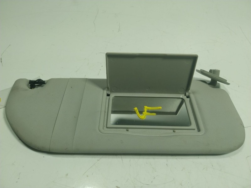 Recambio de parasol derecho para citroën c3 1.1 referencia OEM IAM 8163HV  