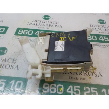 CAJA RELES / FUSIBLES 8273047451 8922147110 