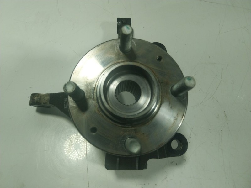 Recambio de mangueta delantera derecha para hyundai i10 1.2 cat referencia OEM IAM 51716B9500  