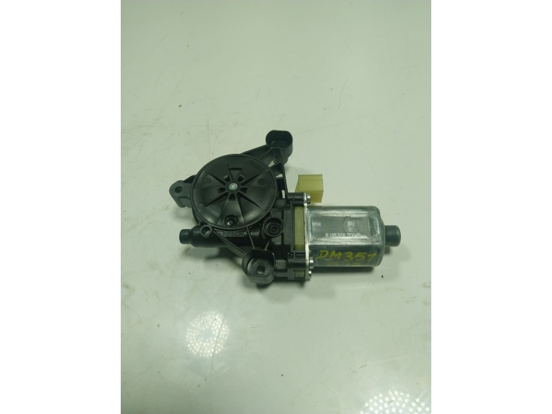 Recambio de motor elevalunas delantero izquierdo para skoda karoq (nu) 1.6 tdi dpf referencia OEM IAM 5Q0959801B 5Q0959801 
