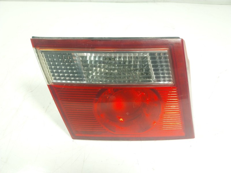 Recambio de piloto trasero izquierdo interior para kia carens 2.0 turbodiesel cat referencia OEM IAM   