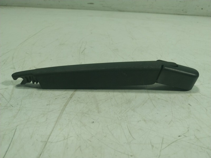 Recambio de brazo limpia trasero para kia niro concept referencia OEM IAM 98811G5000  