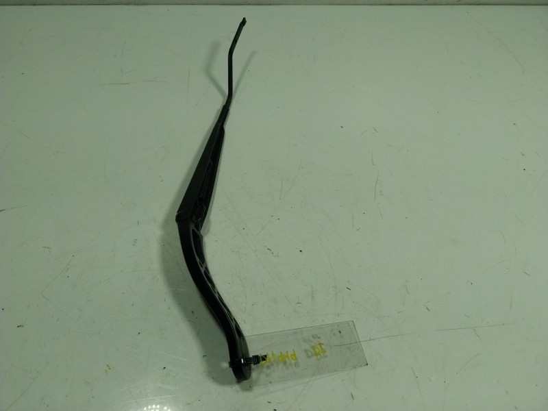 Recambio de brazo limpia delantero izquierdo para renault megane iv berlina 5p 1.3 tce referencia OEM IAM 288810551R 28881939R 