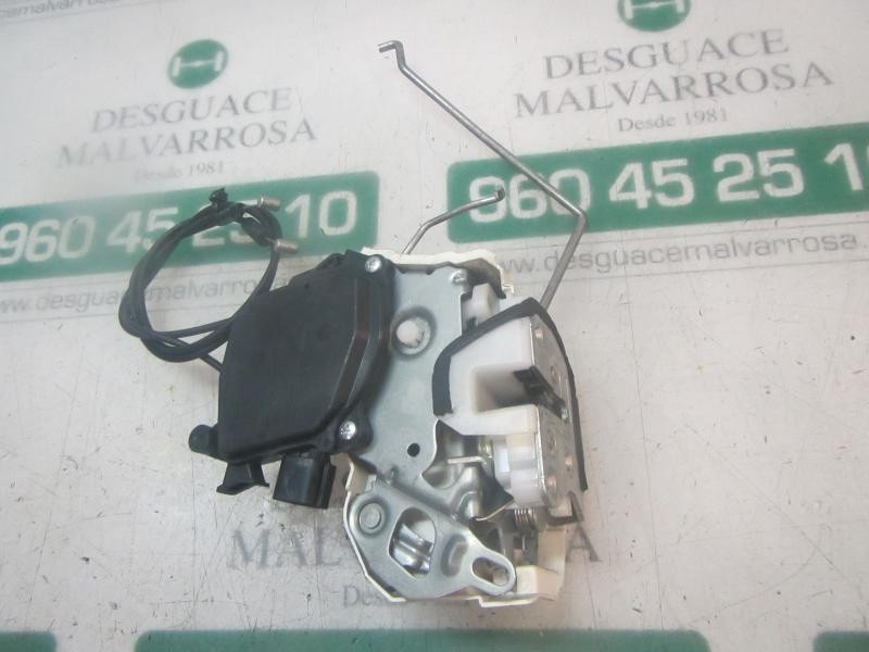 Recambio de cerradura puerta delantera derecha para peugeot partner kombi active referencia OEM IAM 9135EA  