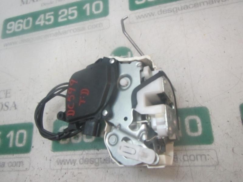 Recambio de cerradura puerta trasera derecha para peugeot partner kombi active referencia OEM IAM 9137N7  