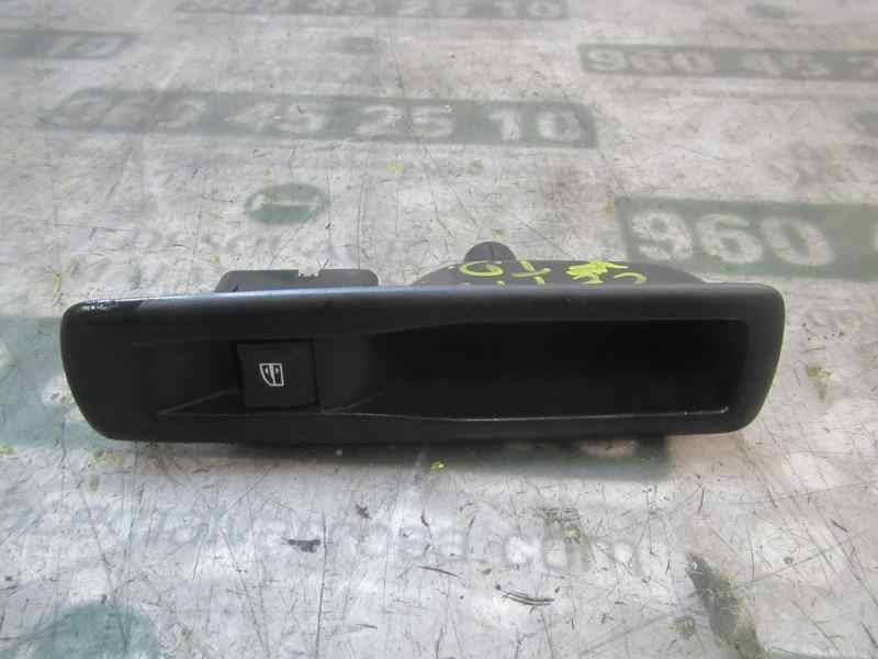 Recambio de mando elevalunas trasero derecho para renault scenic iii grand family edition referencia OEM IAM 254010003R  