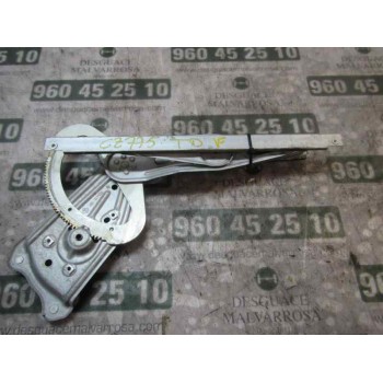 ELEVALUNAS TRASERO DERECHO 827208148R 