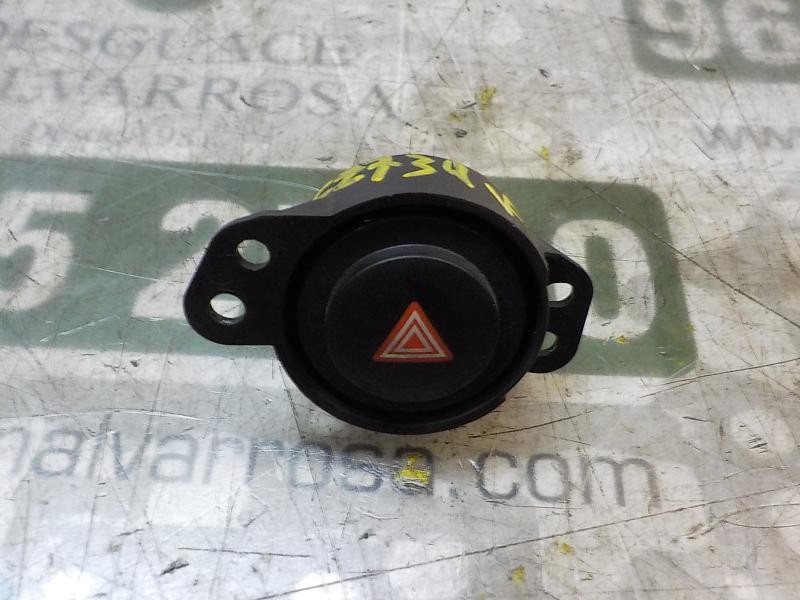 Recambio de warning para toyota aygo 1.0 cat referencia OEM IAM 843320H020  