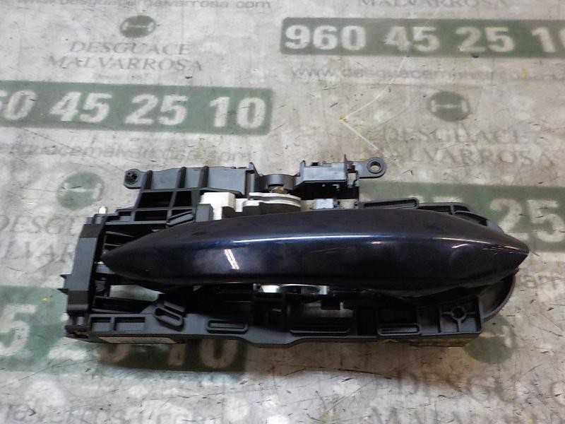Recambio de maneta exterior delantera derecha para bmw serie 5 touring (f11) 520d referencia OEM IAM 51227276242  