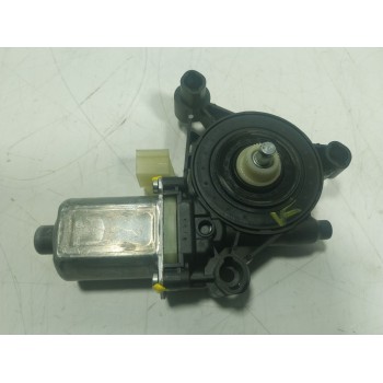 MOTOR ELEVALUNAS DELANTERO DERECHO 8W0959801 8W0959801 