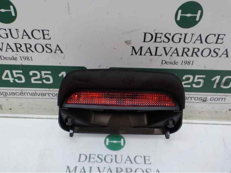 Recambio de piloto trasero central para dacia sandero ambiance referencia OEM IAM 265907079R  