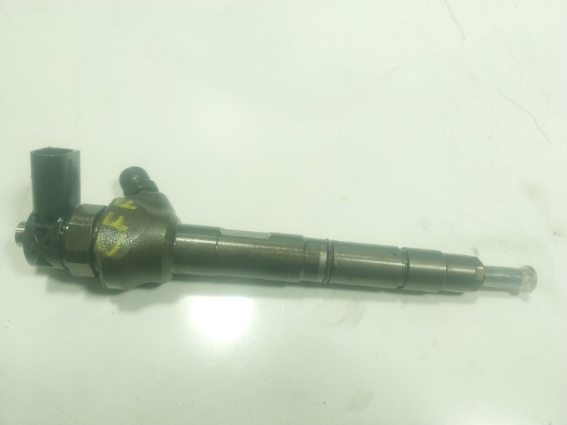 Recambio de inyector para volkswagen tiguan (5n1) 2.0 tdi referencia OEM IAM  03L130277J 
