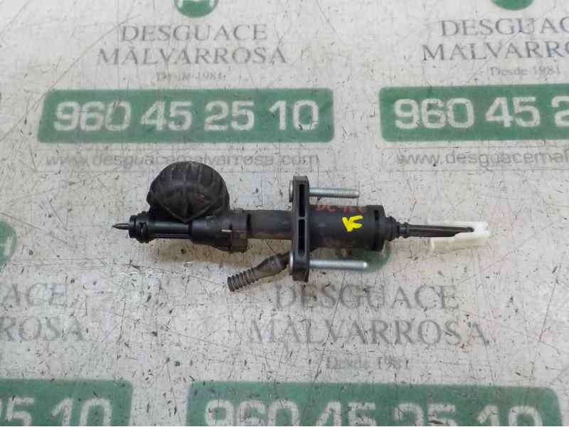 Recambio de bomba embrague para opel zafira tourer 2.0 cdti cat referencia OEM IAM 55579997  