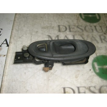 MANETA INTERIOR DELANTERA IZQUIERDA 