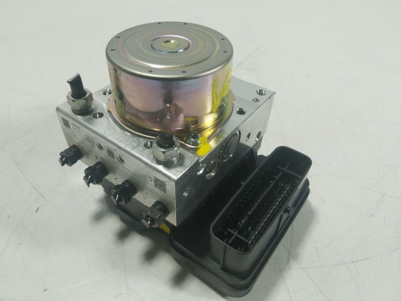 Recambio de abs para toyota rav 4 v (_a5_, _h5_) 2.5 hybrid (axap54) referencia OEM IAM 4405042N61 4451042260 