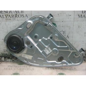 ELEVALUNAS TRASERO DERECHO 