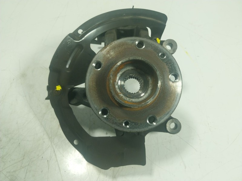 Recambio de mangueta delantera derecha para renault megane iv berlina 5p 1.3 tce referencia OEM IAM 400146171R  