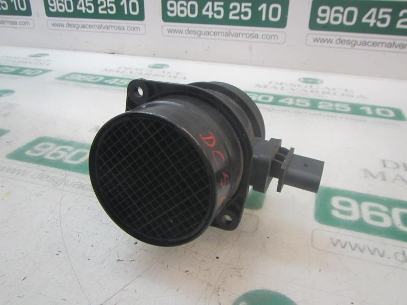 Recambio de caudalimetro para volkswagen passat variant (3c5) 2.0 tdi referencia OEM IAM 03G906461C  