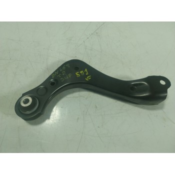 BRAZO SUSPENSION SUPERIOR TRASERO DERECHO 4877042050 