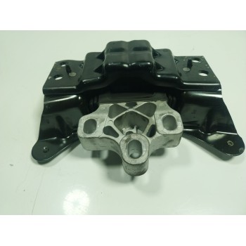 SOPORTE MOTOR IZQUIERDO 5Q0199555T 