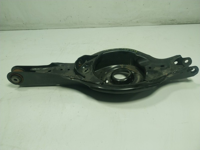Recambio de brazo suspension inferior trasero izquierdo para mazda cx-5 2.0 cat referencia OEM IAM   