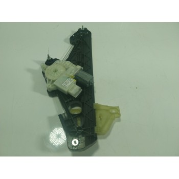 ELEVALUNAS TRASERO DERECHO 827209371R C98394106 