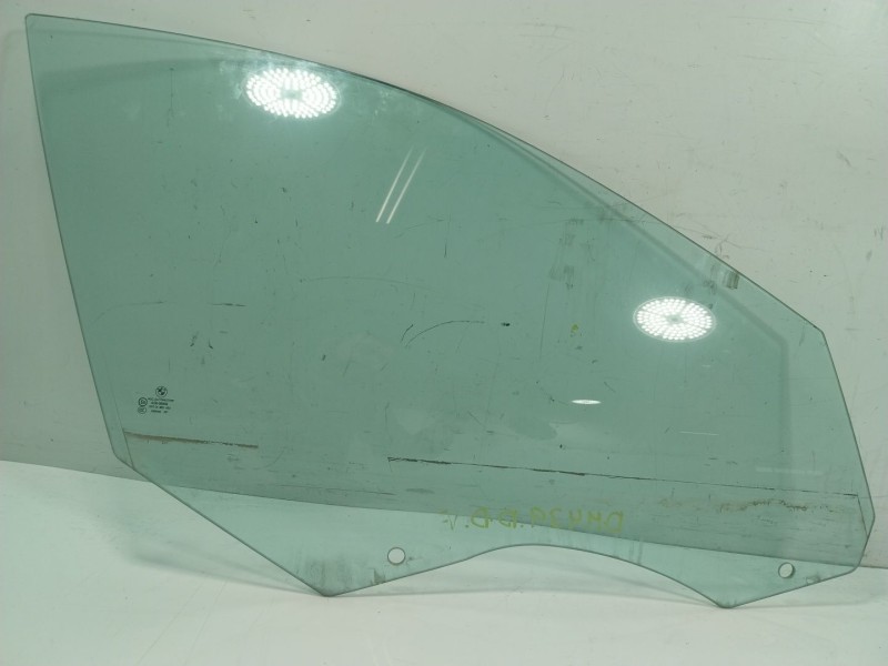 Recambio de cristal puerta delantero derecho para bmw serie 5 lim. (f10) 3.0 turbodiesel referencia OEM IAM 51337182110  