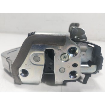 CERRADURA PUERTA TRASERA DERECHA 6905012410 3J2000 