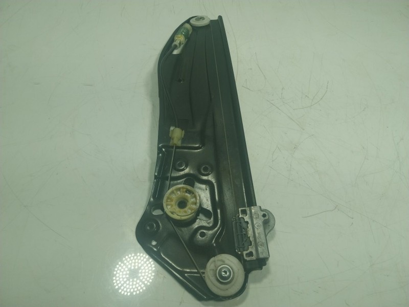 Recambio de elevalunas trasero izquierdo para bmw serie 7 (e65/e66) 730ld referencia OEM IAM 51357202481 7138863E 