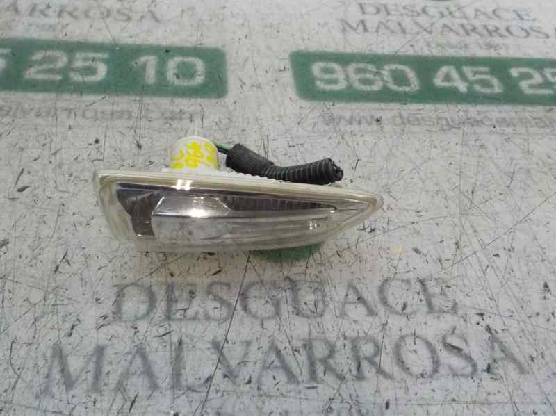 Recambio de piloto lateral derecho para opel zafira tourer 2.0 cdti cat referencia OEM IAM 13273104  