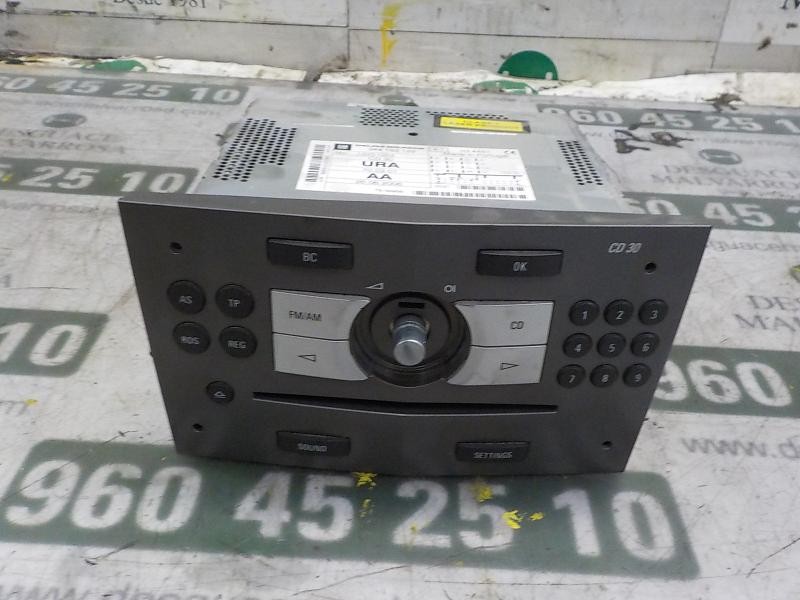 Recambio de sistema audio / radio cd para opel zafira b 1.9 cdti referencia OEM IAM   