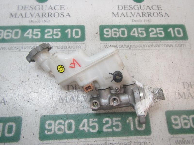 Recambio de bomba freno para kia rio drive referencia OEM IAM 585101R200  
