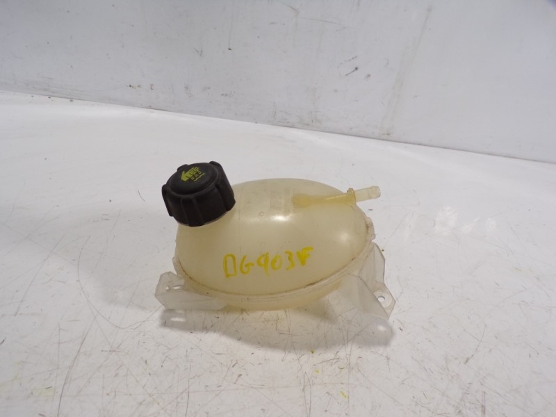 Recambio de deposito expansion para dacia sandero stepway referencia OEM IAM 217104354R  