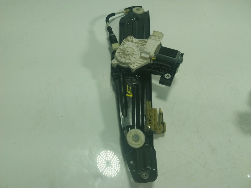 Recambio de elevalunas trasero izquierdo para bmw serie 5 lim. (f10) 3.0 turbodiesel referencia OEM IAM 51357182613 7182121F10S 