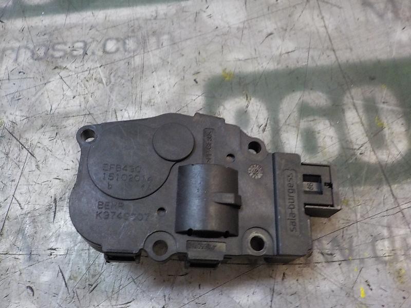 Recambio de motor apertura trampillas climatizador para bmw serie 5 touring (f11) 520d referencia OEM IAM 64119319037 K9749007 