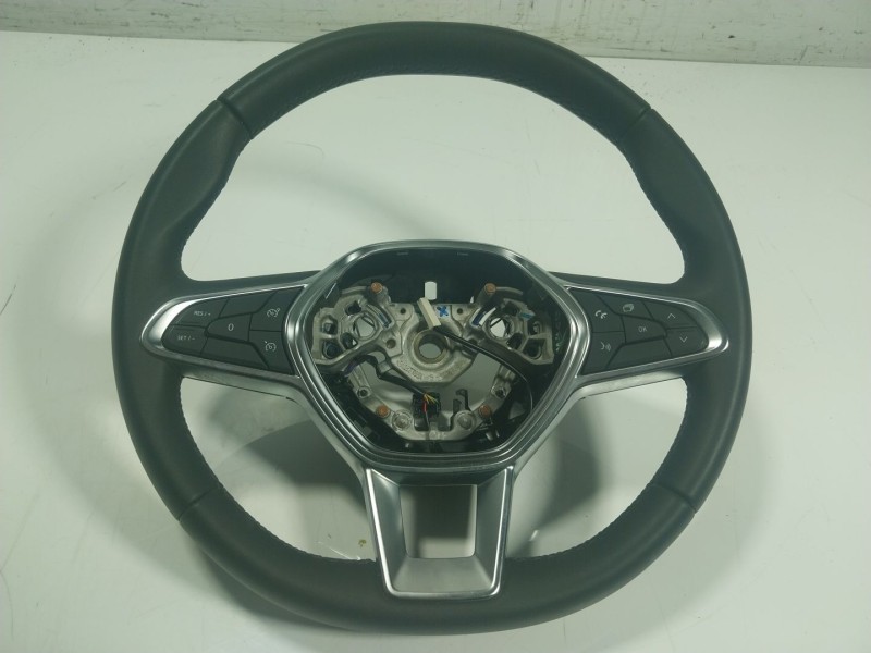 Recambio de volante para renault captur ii 1.0 tce referencia OEM IAM 484002607R 34268102C 