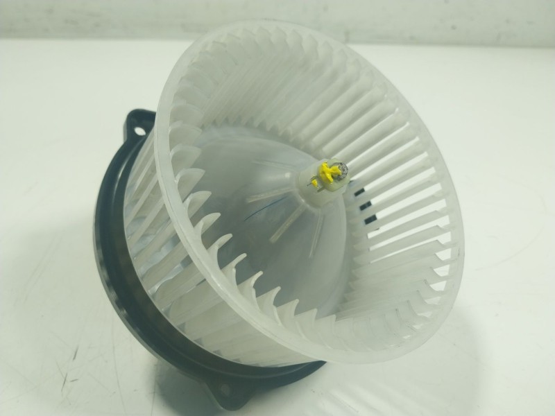 Recambio de motor calefaccion para mazda cx-5 2.0 cat referencia OEM IAM  HB111GME602 