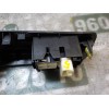 Recambio de mando elevalunas trasero derecho para toyota yaris 1.0 cat referencia OEM IAM 848100D030  