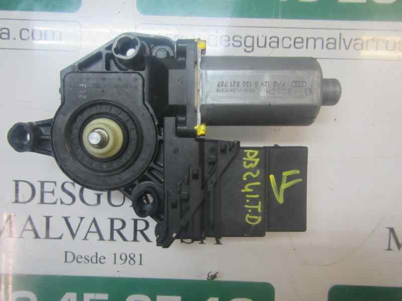 Recambio de motor elevalunas trasero derecho para volkswagen golf iv berlina (1j1) 1.6 16v referencia OEM IAM   