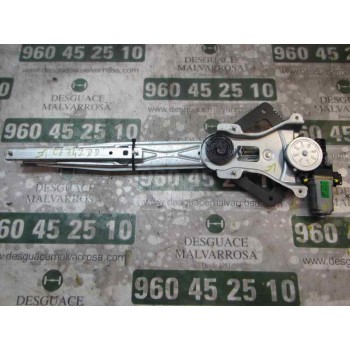 ELEVALUNAS DELANTERO DERECHO 